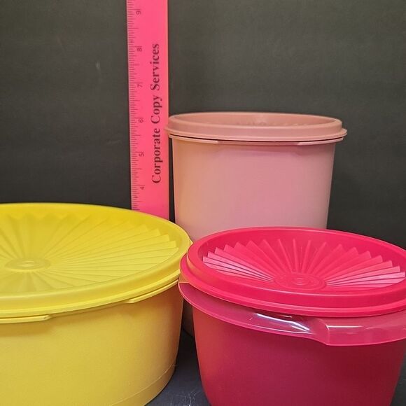3 Assorted Sized Tupperware Containers - Picture 2 of 11
